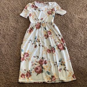 Floral midi w/ pockets